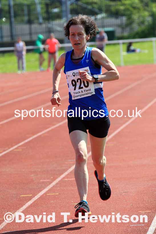 Senior Womens 5000 metres, 2023 North Eastern Track and Field Champs., Middlesbrough Sports Village, Middlesbrough. Photo: David T. Hewitson/Sports for All Pics